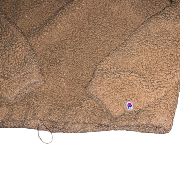 Champion 1/2 Zip Teddy Oversized Fluffy Sweater Size Small - Picture 5 of 6